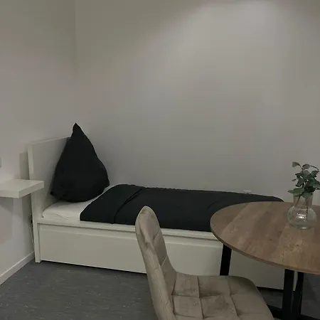 Hh Hostels