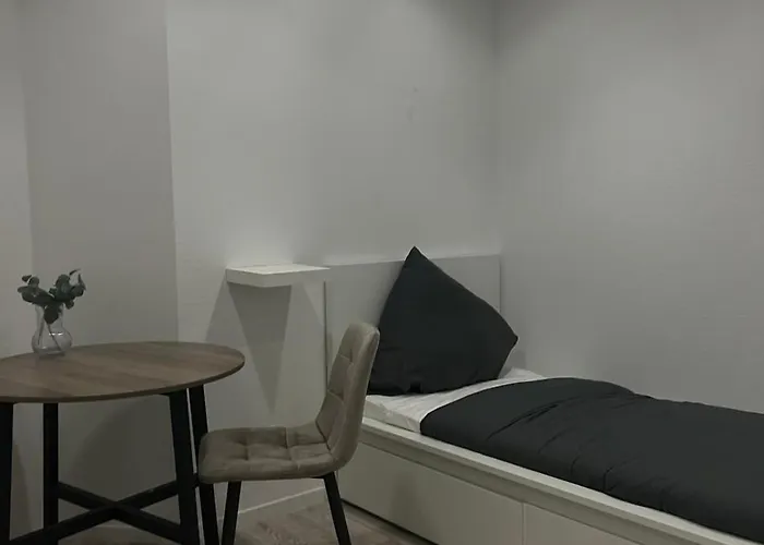 Hh Albergue *