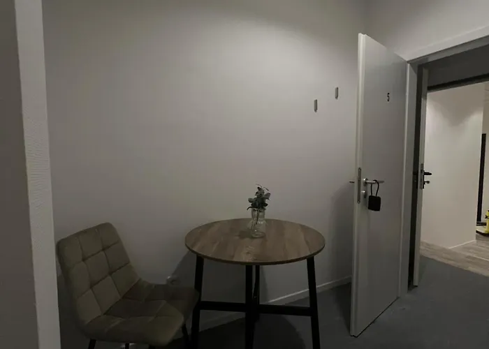 Hh Albergue *